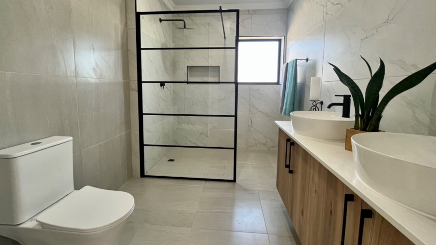 3 Bedroom Property for Sale in Reebok Western Cape